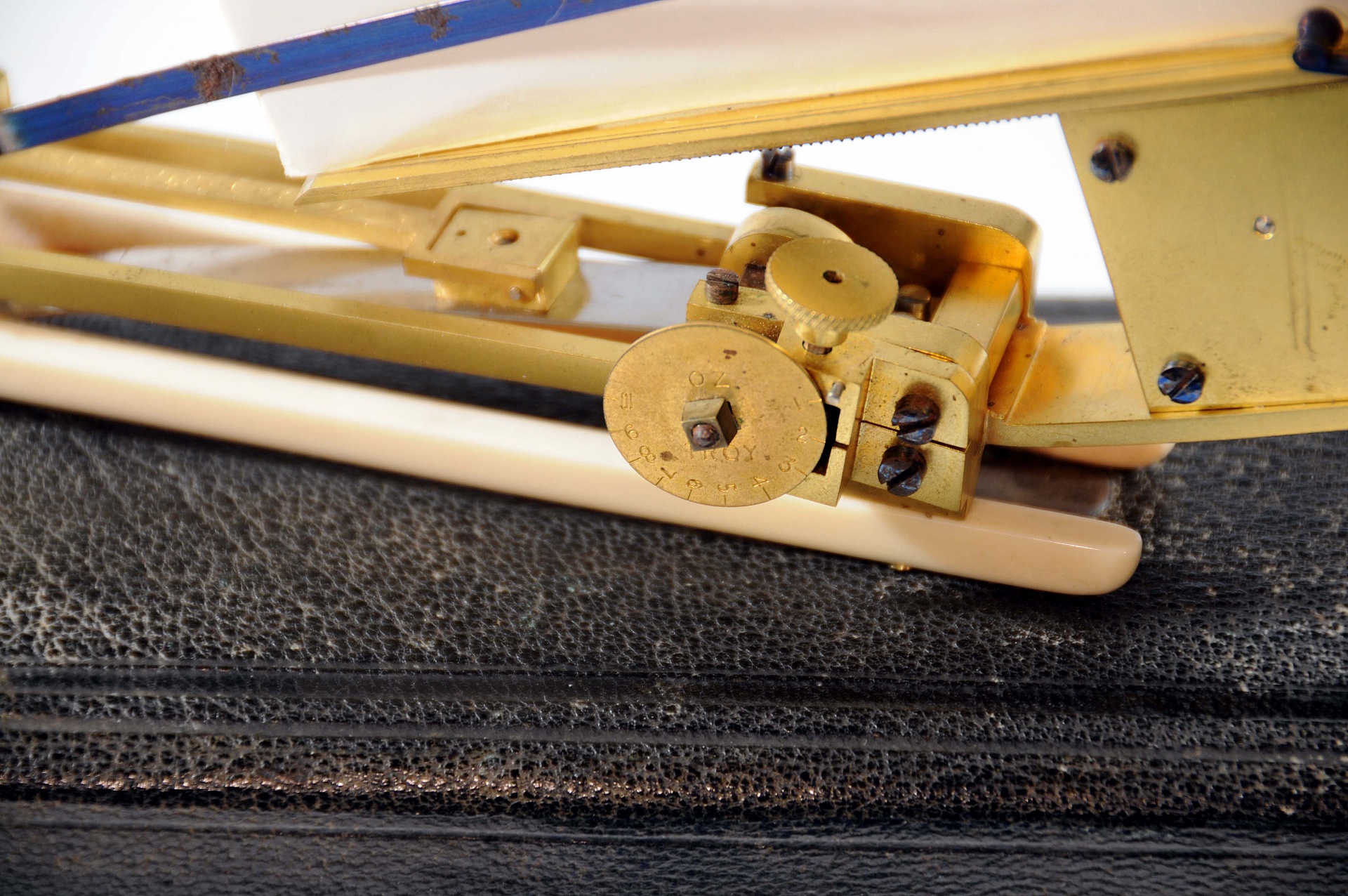 Magnified image for image #3